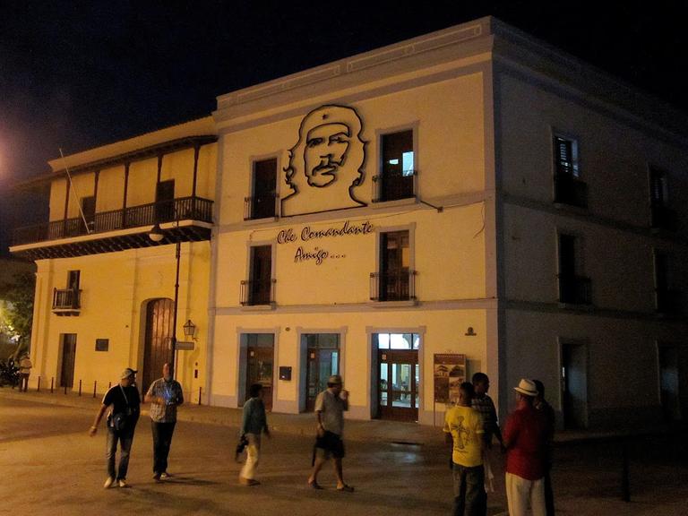 Postamt mit Kopf von Che Guevara. Postamt mit Kopf von Che Guevara.