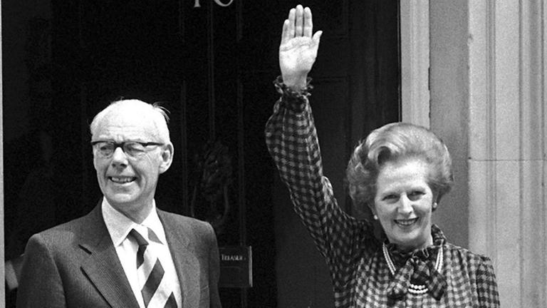 Margaret Thatcher 1983, als sie britische Premierministerin wurde, und Ehemann Denis. 