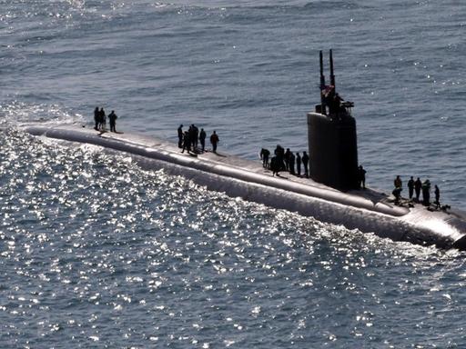 Das Atom-U-Boot USS Columbus bei einer Militärübung mit Südkorea.