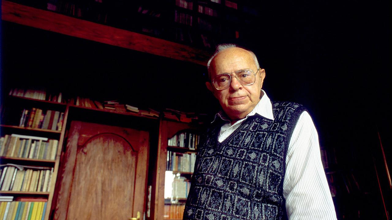 Der polnische Schriftsteller Stanislaw Lem. Der polnische Schriftsteller Stanislaw Lem.
