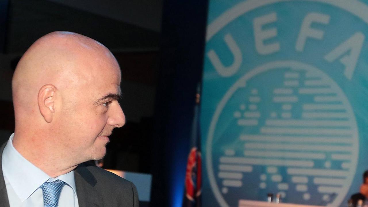 FIFA-Präsident Gianni Infantino beim UEFA-Kongress 2016 in Athen FIFA-Präsident Gianni Infantino beim UEFA-Kongress 2016 in Athen