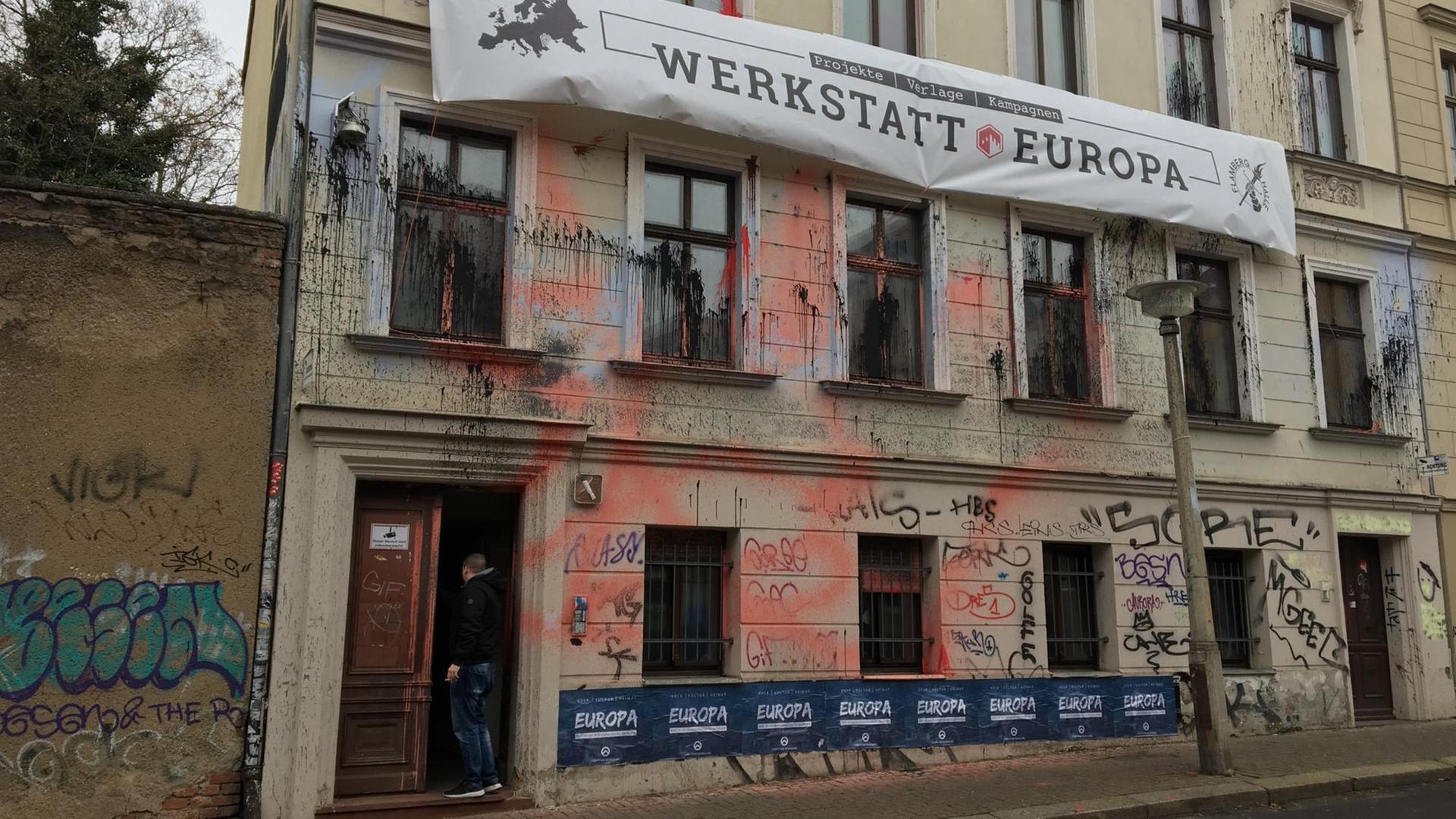 "Werkstatt Europa" - Identitäre Bewegung organisiert eigene Buchmesse in Halle "Werkstatt Europa" - Identitäre Bewegung organisiert eigene Buchmesse in Halle