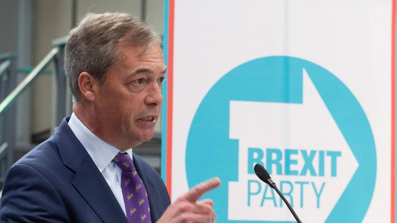 Nigel Farage spricht am 19.04.2019 in Coventry anlässlich der Gründung seiner Brexit-Partei