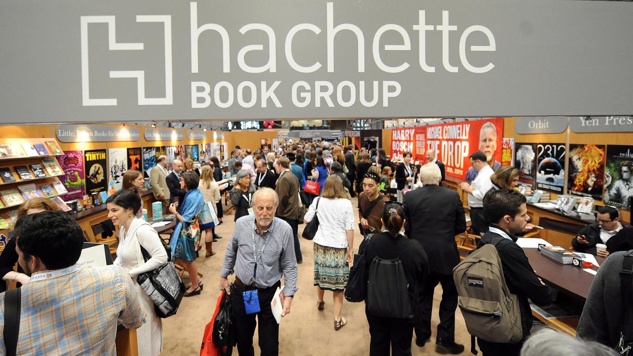 Die Verlagsgruppe Hachette streitet sich derzeit mit dem Versandhändler Amazon. Die Verlagsgruppe Hachette streitet sich derzeit mit dem Versandhändler Amazon.
