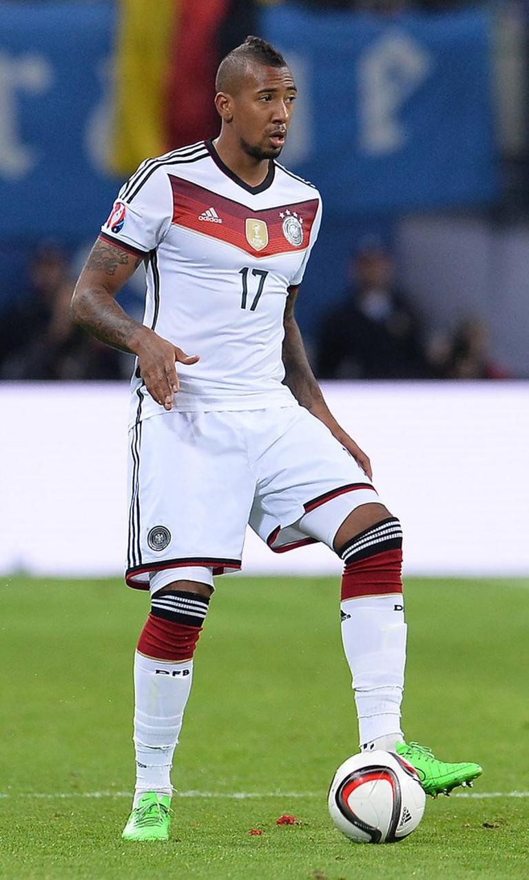 Fußball-Nationalspieler Jérôme Boateng beim Länderspiel Deutschland-Georgien am 11.10.2015. Fußball-Nationalspieler Jérôme Boateng beim Länderspiel Deutschland-Georgien am 11.10.2015.