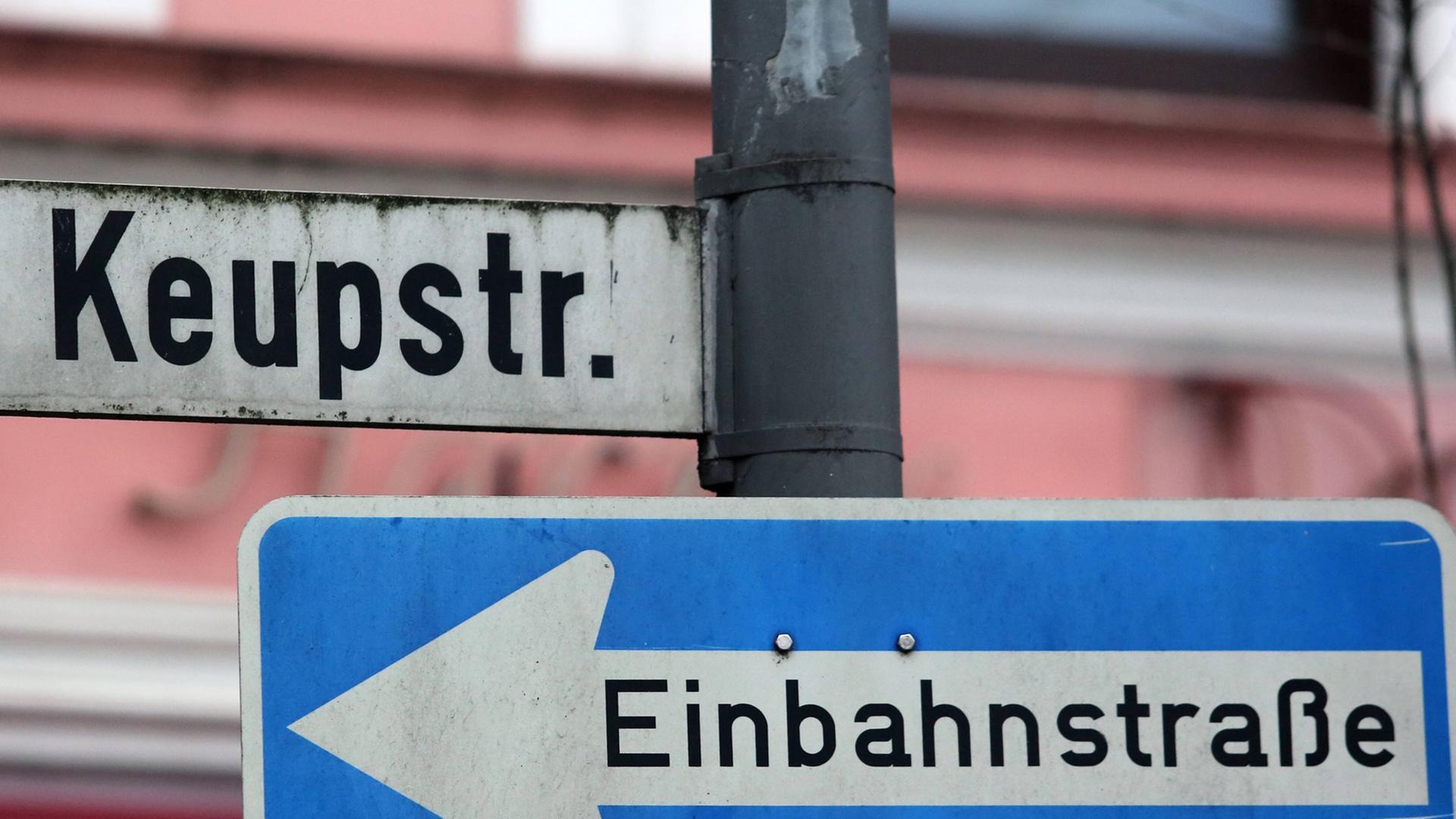 Ein Bild des Straßenschilder "Keupstr". in Köln. Ein Bild des Straßenschilder "Keupstr". in Köln.