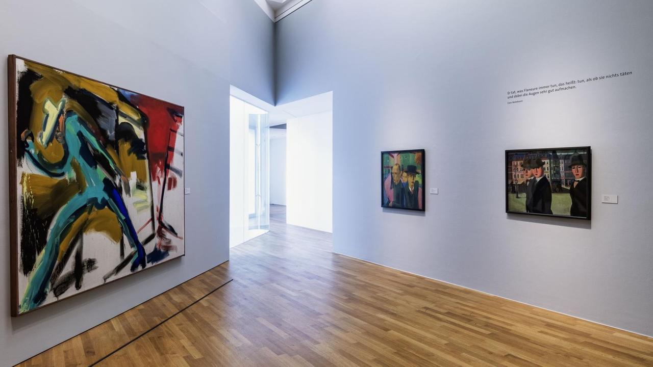 Blick in einen Bereich des Kunsmuseums Bonn mit vielen Bildern Blick in einen Bereich des Kunsmuseums Bonn mit vielen Bildern