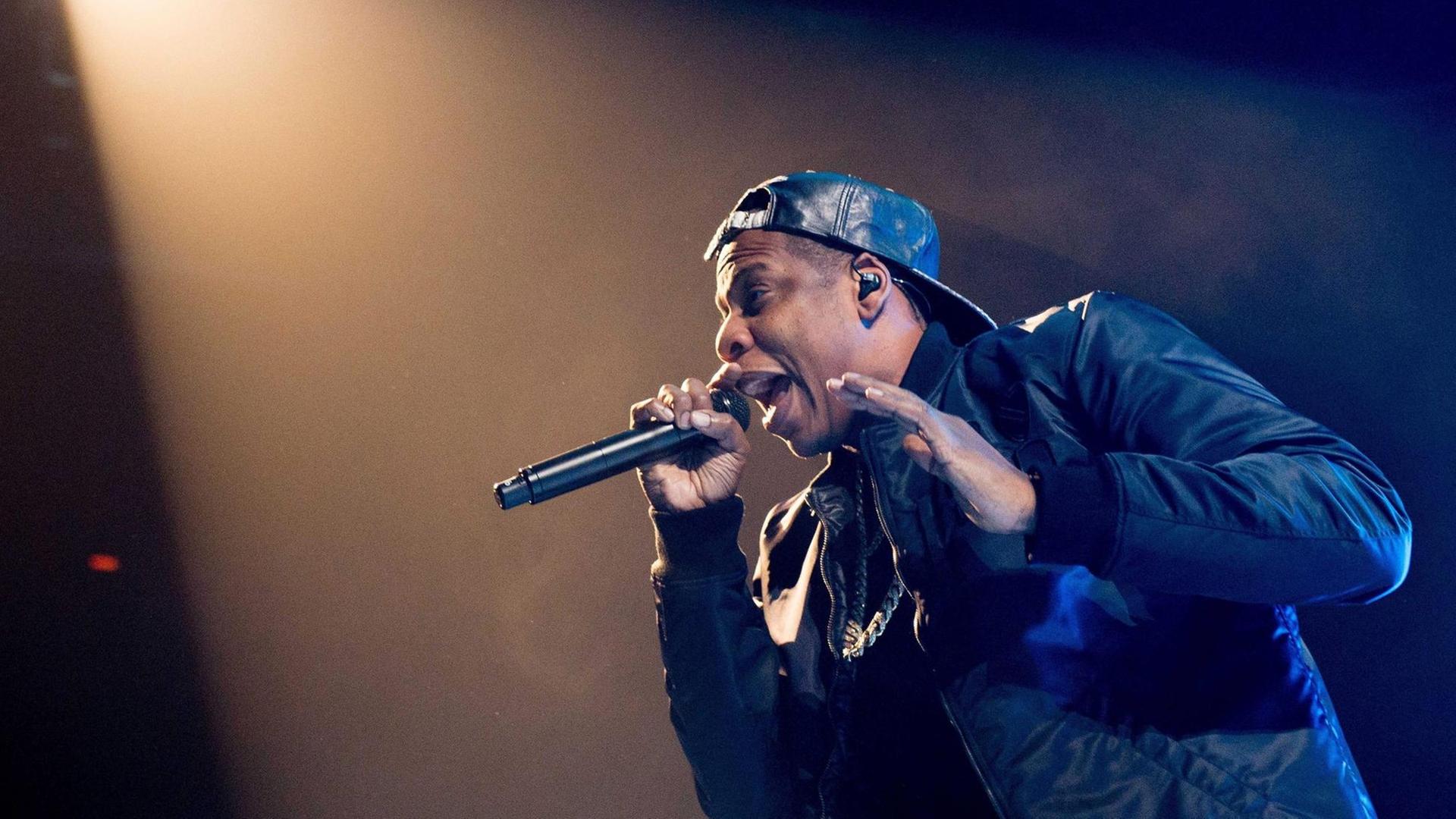 epa04687780 (FILE) A file picture dated 29 October 2013 shows US rapper Jay-Z performing on stage at the Ziggo Dome in Amsterdam, The Netherlands. Jay-Z launched his own music streaming service called Tidal on 30 March 2015 with the support of some celebrities. EPA/FERDY DAMMAN | epa04687780 (FILE) A file picture dated 29 October 2013 shows US rapper Jay-Z performing on stage at the Ziggo Dome in Amsterdam, The Netherlands. Jay-Z launched his own music streaming service called Tidal on 30 March 2015 with the support of some celebrities. EPA/FERDY DAMMAN |