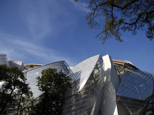 Die Fondation Louis Vuitton in Paris, ein Bau des kanadischen Architekten Frank Gehry