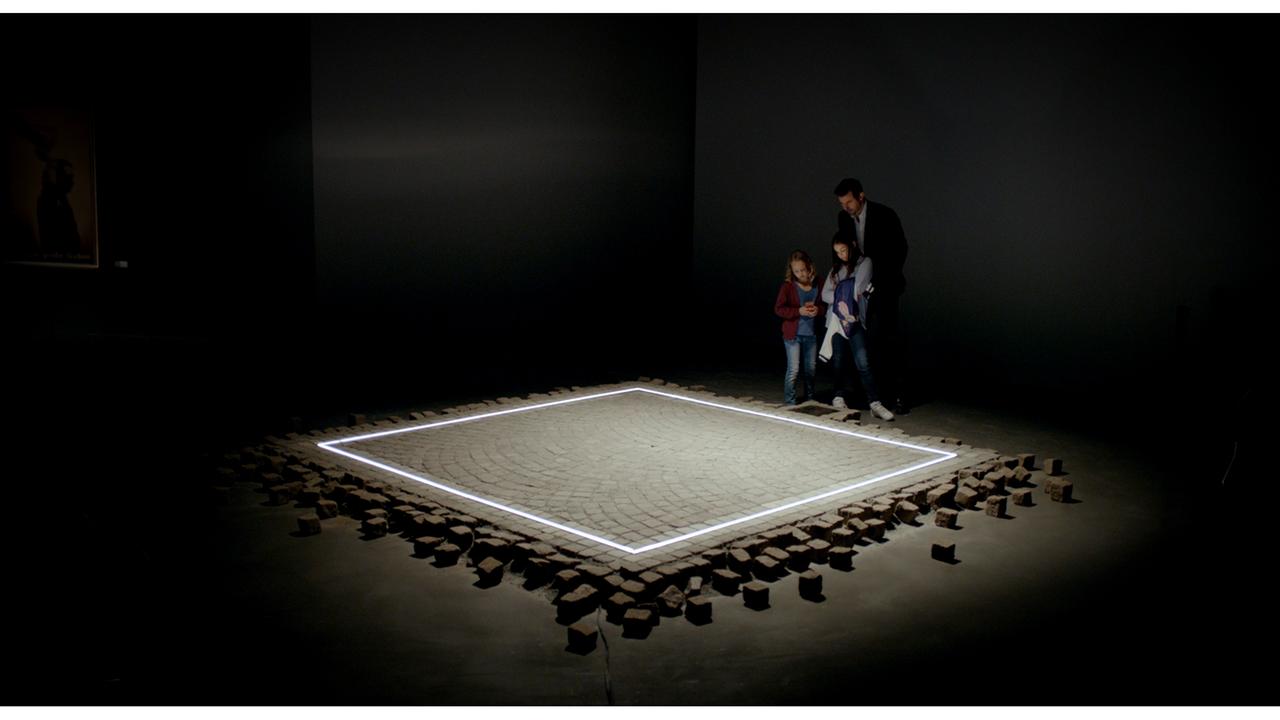 Die Kunstinstallation "The Square" im gleichnamigen Film Die Kunstinstallation "The Square" im gleichnamigen Film