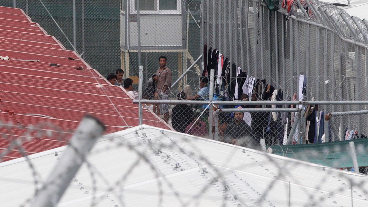Flüchtlingslager auf der Insel Lesbos Flüchtlingslager auf der Insel Lesbos
