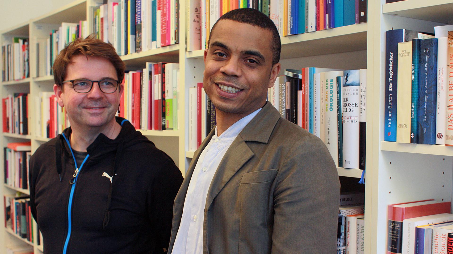 Thorsten Jantschek und René Aguigah (von links), Moderatoren der Sendung "Sein und Streit" im Deutschlandradio Kultur Thorsten Jantschek und René Aguigah (von links), Moderatoren der Sendung "Sein und Streit" im Deutschlandradio Kultur