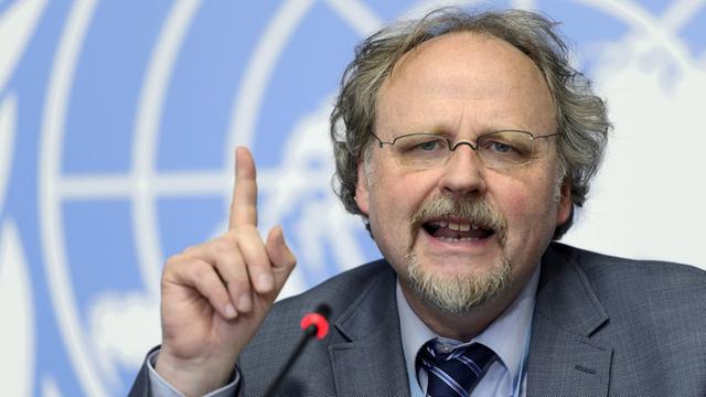 Heiner Bielefeldt 2015 bei einer Pressekonferenz der Vereinten Nationen in Genf