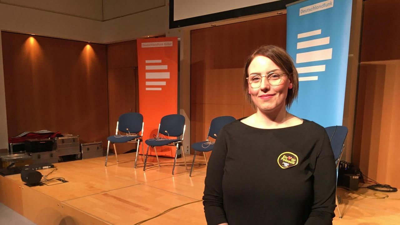 Die Psychologin Christiane Attig von der TU Chemnitz hat 653 Podcaster*innen aus ganz Deutschland zu ihrer Arbeit befragt 