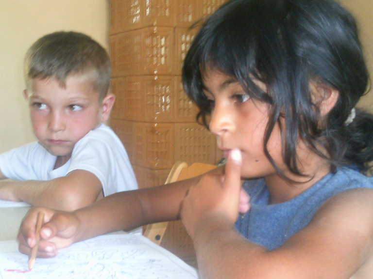Roma-Kinder im Buki-Haus im rumänischen Dorf Cidreag.