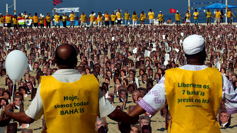 Im Juni 2011 demonstrierten Anhänger der Bahai-Religion in Rio de Janeiro für die Freilassung von sieben inhaftierten Glaubensbrüdern im Iran.
