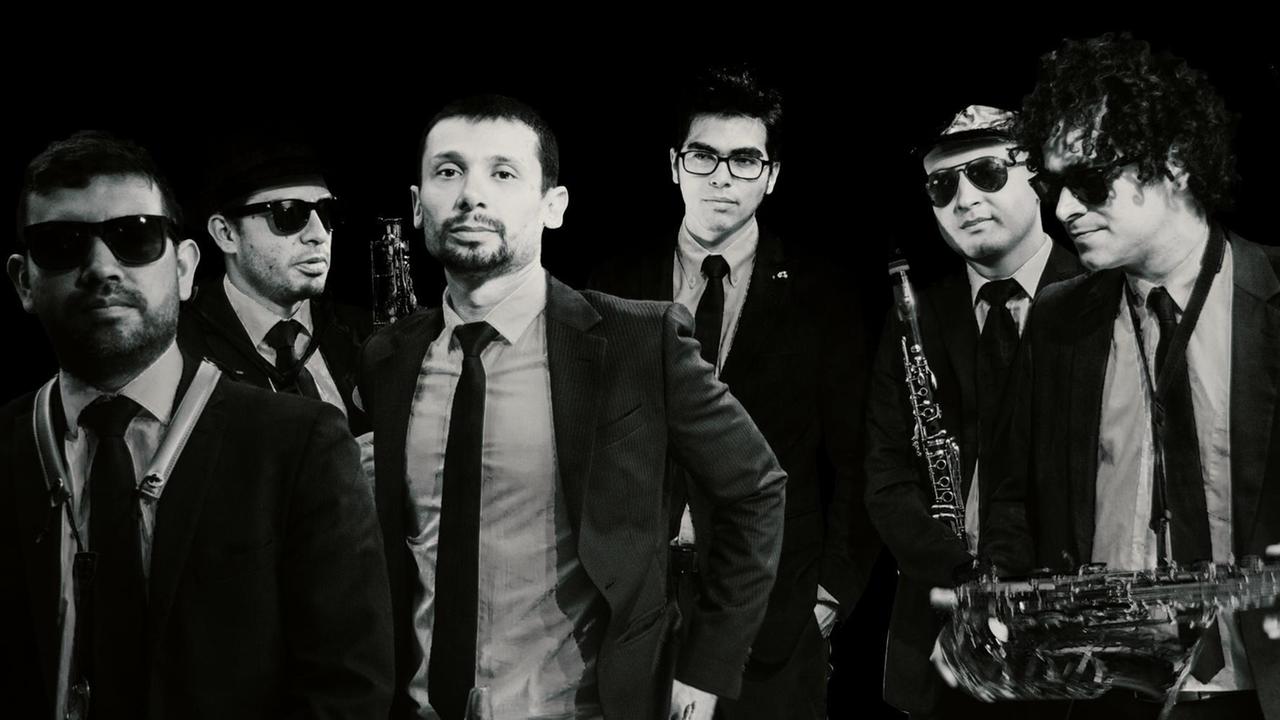 Die kolumbianische Band fatsO angelehnt an den Stil der Blues Brothers. Die kolumbianische Band fatsO angelehnt an den Stil der Blues Brothers.
