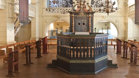Innenausstattung der Hornburger Synagoge. Mittelpunkt der Jüdischen Abteilung des Braunschweigischen Landesmuseum
