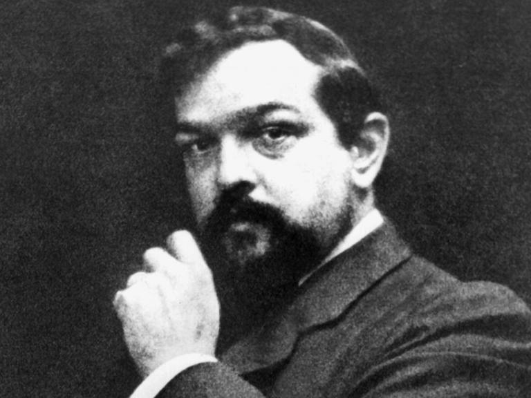 Zeitgenössische Aufnahme des französischen Komponisten Claude Debussy. Debussy wurde am 22. August 1862 in Saint-Germain-en-Laye geboren und starb am 25. März 1918 in Paris. | Verwendung weltweit