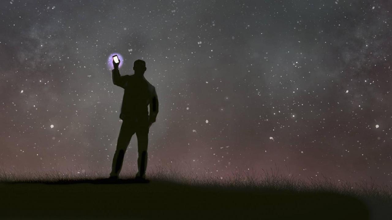 Illustration von einem Mann, der einsam vor einem Sternenhimmel steht und auf sein hell erleuchtetes Telefon blickt.