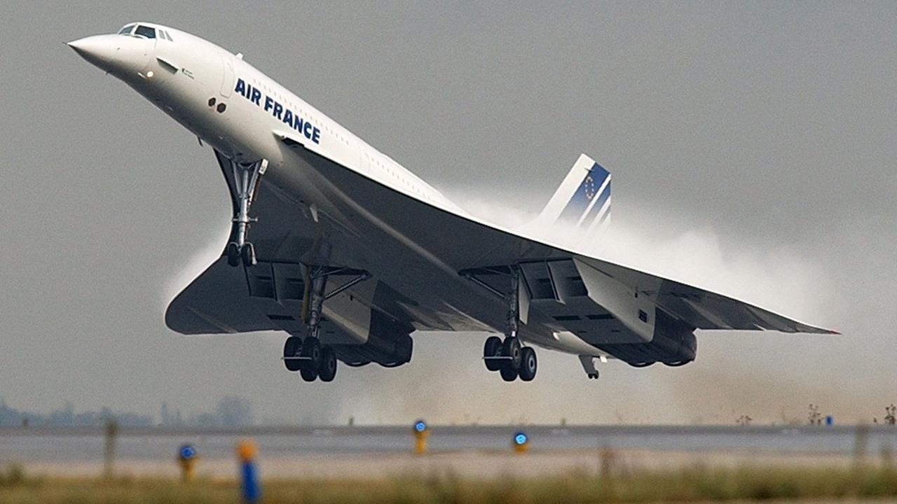 Archivbild vom 07.11.2002 zeigt eine startende Concorde der Air France vom Pariser Flughafen Charles de Gaulle. Archivbild vom 07.11.2002 zeigt eine startende Concorde der Air France vom Pariser Flughafen Charles de Gaulle.