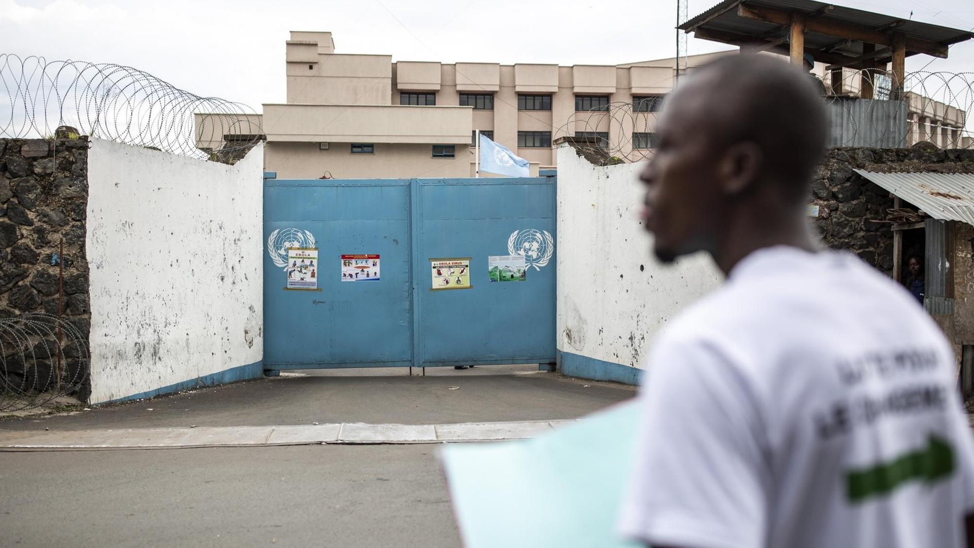 Proteste im kongolesischen Monusco gegen die UN-Mission am 30.11.2019, weil diese bewaffnete Angriffe gegen Zivilisten wohl häufig nicht verhindert Proteste im kongolesischen Monusco gegen die UN-Mission am 30.11.2019, weil diese bewaffnete Angriffe gegen Zivilisten wohl häufig nicht verhindert