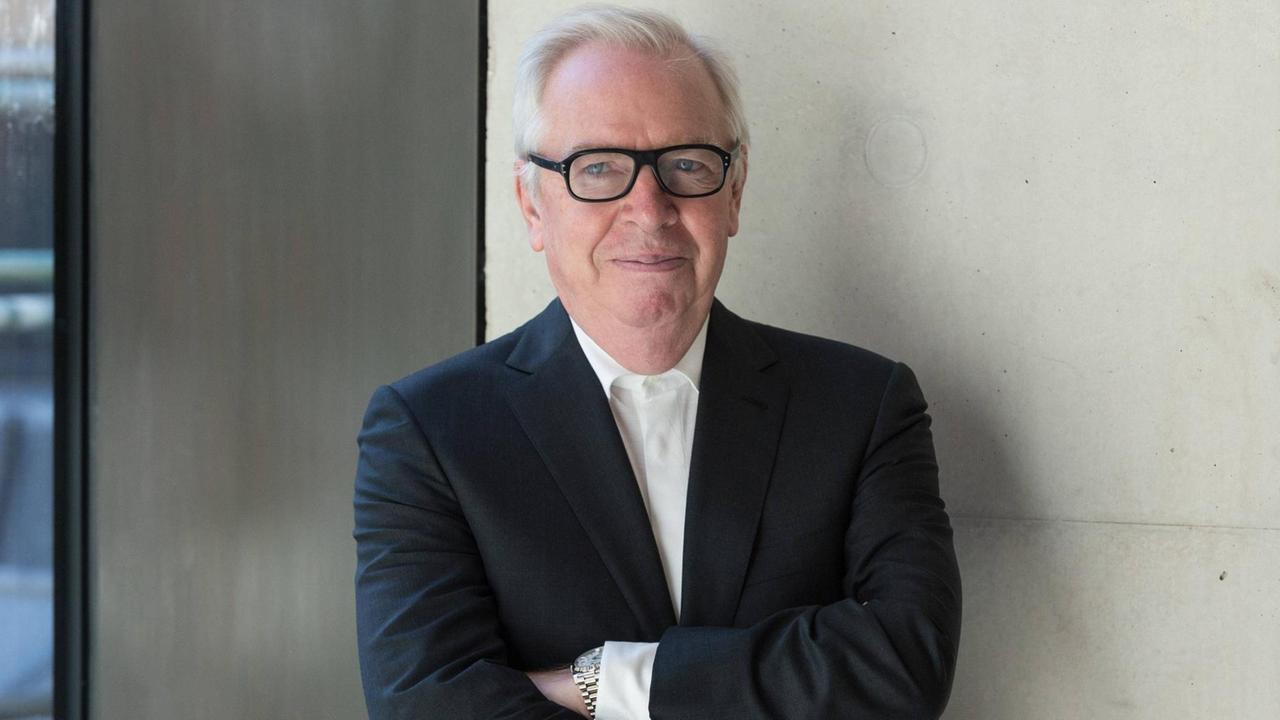 May 14, 2018 - London, London, United Kingdom - Sir David Chipperfield RA architect of the new Royal Academy of Arts attends the press day in London, United Kingdom on 14 May 2018. London United Kingdom PUBLICATIONxINxGERxSUIxAUTxONLY - ZUMAt138 20180514_zap_t138_005 Copyright: xRayxTangx May 14, 2018 - London, London, United Kingdom - Sir David Chipperfield RA architect of the new Royal Academy of Arts attends the press day in London, United Kingdom on 14 May 2018. London United Kingdom PUBLICATIONxINxGERxSUIxAUTxONLY - ZUMAt138 20180514_zap_t138_005 Copyright: xRayxTangx
