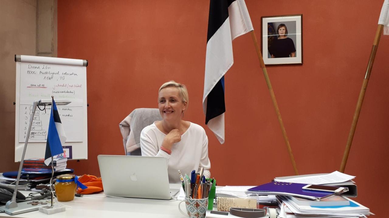 Kristina Kallas von der Hochschule in Narva in ihrem Büro. Kristina Kallas von der Hochschule in Narva in ihrem Büro.