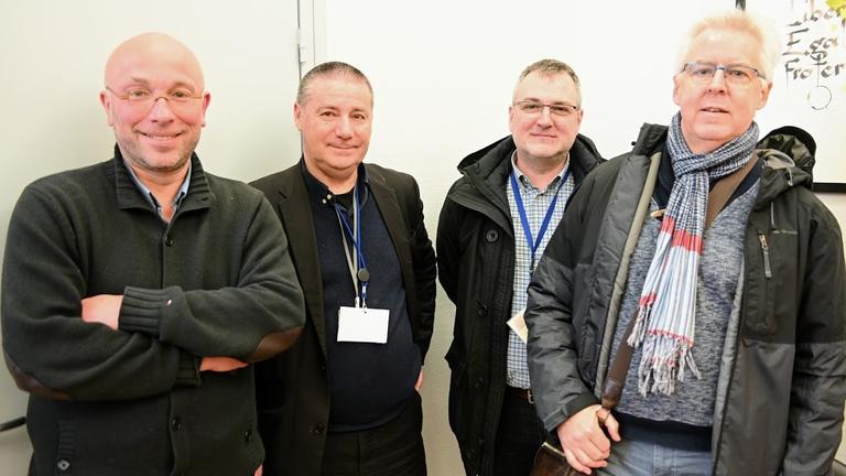 CFDT-Chef Caron (ganz links) und Eimann (2.v.r.) mit Kollegen