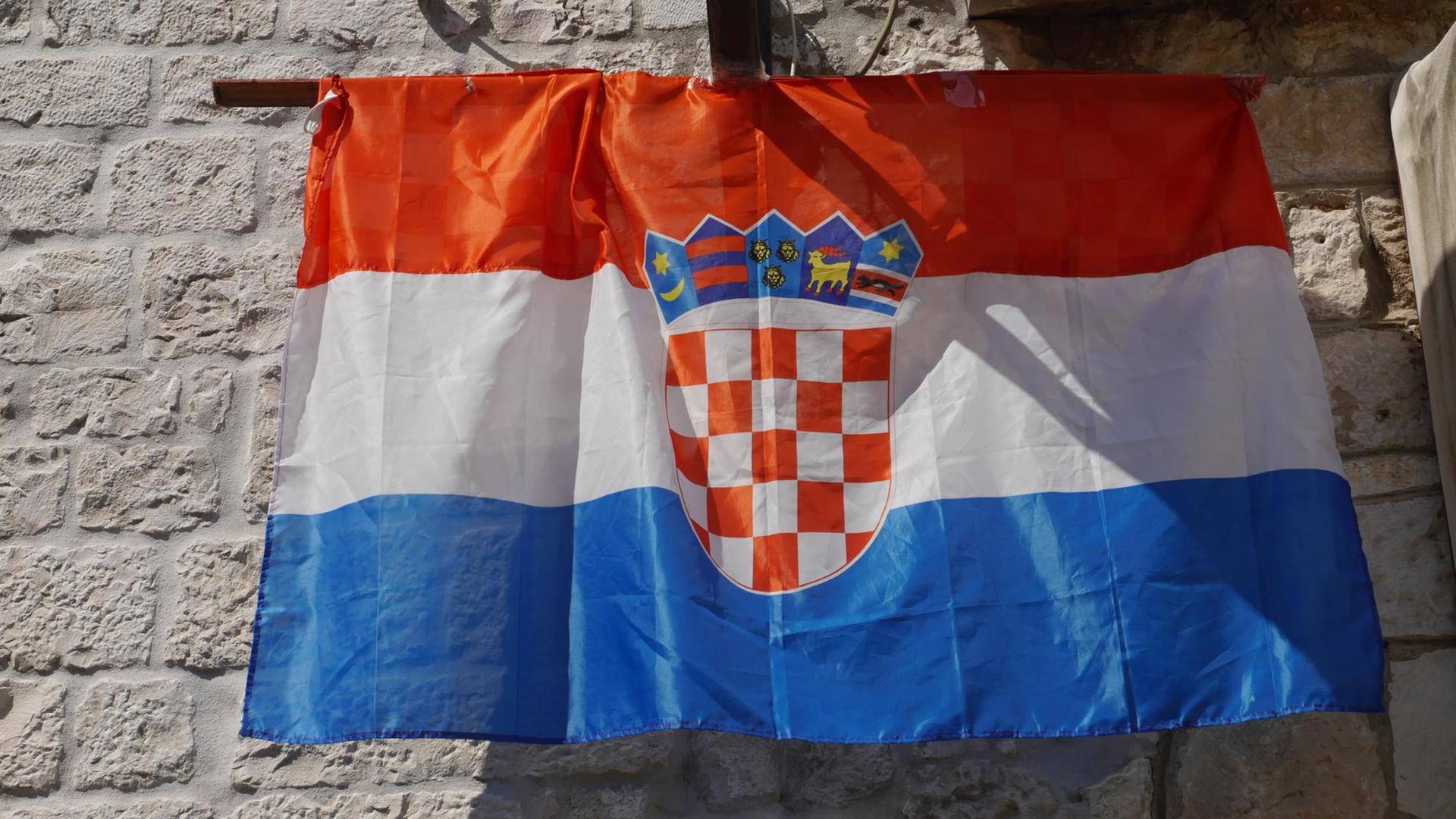 Die Flagge von Kroatien.