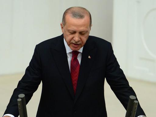 Turkey President Recep Tayyip Erdogan has been sworn in as president under a new governing system that gives him sweeping executive powers in Ankara, 9th of July, 2018 . Erdogan took the oath of office Monday in parliament, following last monthÖs election where he garnered 52.9 percent of votes. PUBLICATIONxINxGERxSUIxAUTxHUNxONLY 16058046