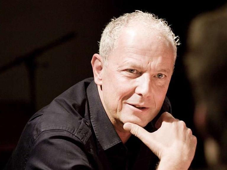 Ein Porträt des Regisseurs Jean-Claude Kuner Ein Porträt des Regisseurs Jean-Claude Kuner