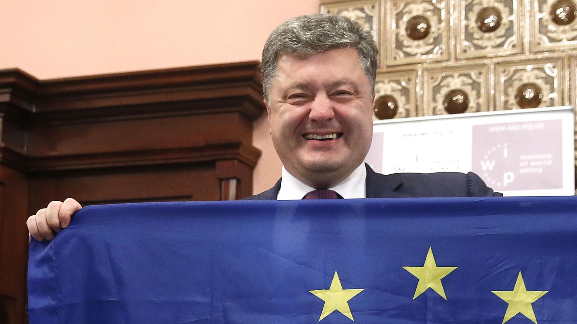 Der designierte ukrainische Präsident Petro Poroshenko will sein Land stärker an Europa heranführen. Der designierte ukrainische Präsident Petro Poroshenko will sein Land stärker an Europa heranführen.