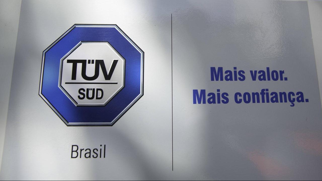 Logo des TÜV Süd in Brasilien