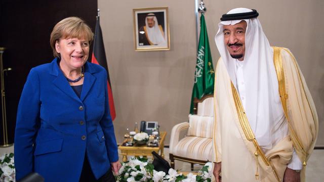 Bundeskanzlerin Angela Merkel und der König von Saudi-Arabien, Salman bin Abdelasis al-Saud, beim G20-Gipfel in der Türkei