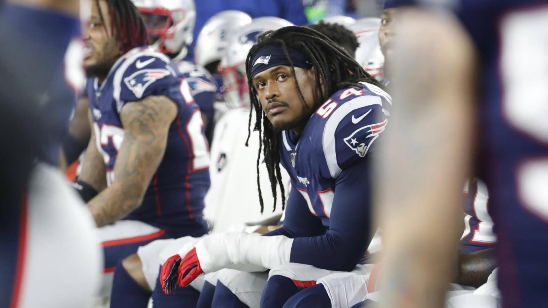 FOXBOROUGH, MA - JANUARY 04: New England Patriots linebacker Dont a Hightower 54 before an AFC Wild Card game between the New England Patriots and the Tennessee Titans on January 4, 2020, at Gillette Stadium in Foxborough, Massachusetts. Photo by Fred Kfoury III/Icon Sportswire NFL, American Football Herren, USA JAN 04 AFC Wild Card - Titans at Patriots PUBLICATIONxINxGERxSUIxAUTxHUNxRUSxSWExNORxDENxONLY Icon482200104126 FOXBOROUGH, MA - JANUARY 04: New England Patriots linebacker Dont a Hightower 54 before an AFC Wild Card game between the New England Patriots and the Tennessee Titans on January 4, 2020, at Gillette Stadium in Foxborough, Massachusetts. Photo by Fred Kfoury III/Icon Sportswire NFL, American Football Herren, USA JAN 04 AFC Wild Card - Titans at Patriots PUBLICATIONxINxGERxSUIxAUTxHUNxRUSxSWExNORxDENxONLY Icon482200104126