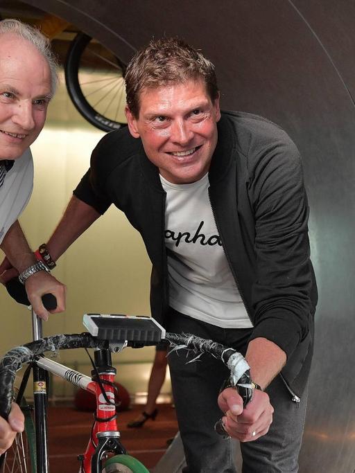 25 Jahre nach dem TourSieg Jan Ullrich Biographie eines Grenzgängers