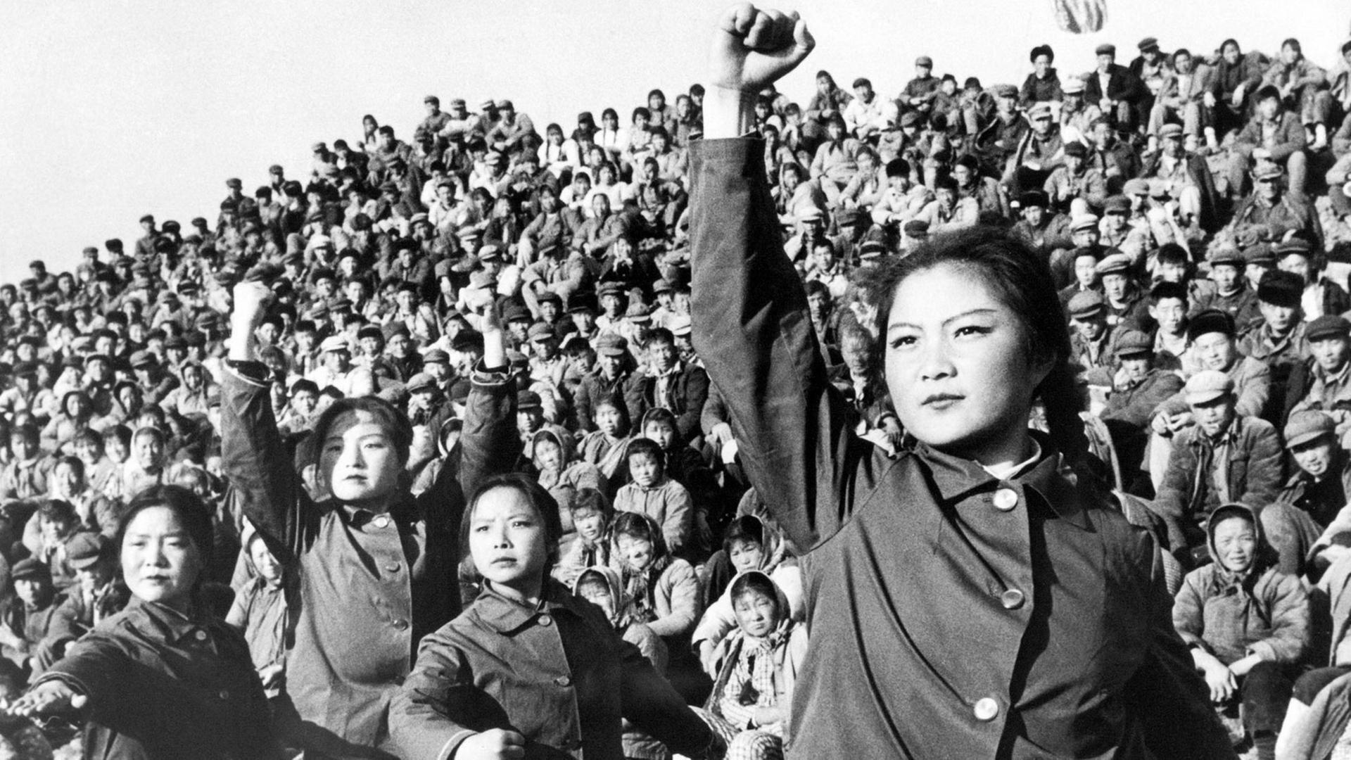 "Das rote Frauenbataillon" 1966 "Das rote Frauenbataillon" 1966