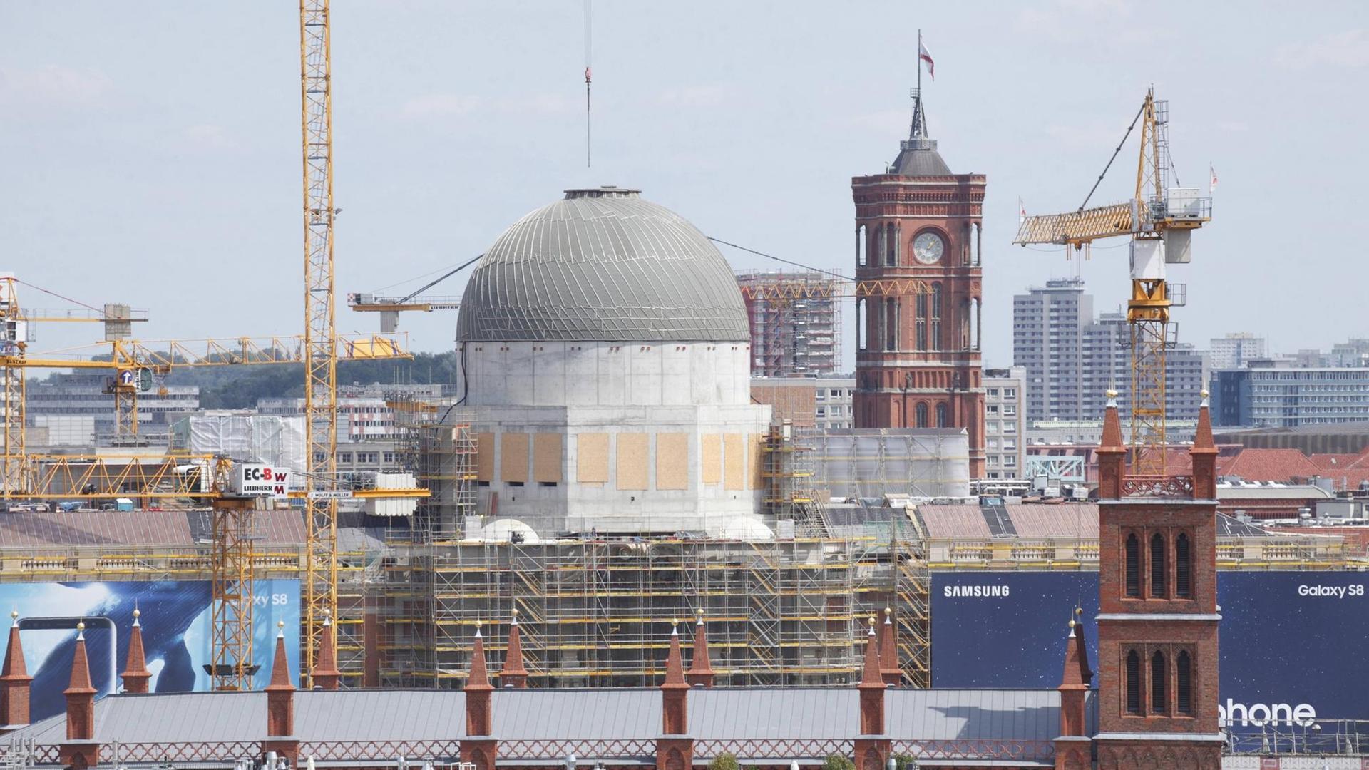 Baustelle, Baugerüst am Berliner Stadtschloß in Berlin-Mitte Baustelle, Baugerüst am Berliner Stadtschloß in Berlin-Mitte