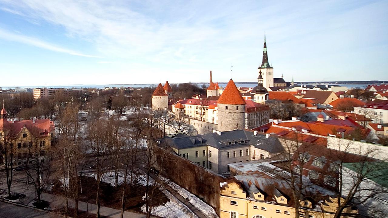 Luftaufnahme von der estnischen Hauptstadt Tallinn. Luftaufnahme von der estnischen Hauptstadt Tallinn.
