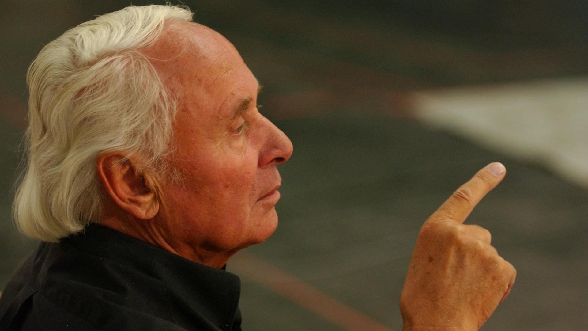 Der Theaterregisseur und Choreograf Johann Kresnik im Profil Der Theaterregisseur und Choreograf Johann Kresnik im Profil