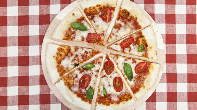 Findet sich mittlerweile auf Speisekarten rund um den Globus: Die Pizza.