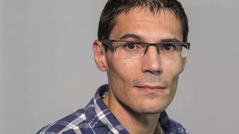Der Neurologe und Gamesforscher Diego Redolar im Porträt Der Neurologe und Gamesforscher Diego Redolar im Porträt