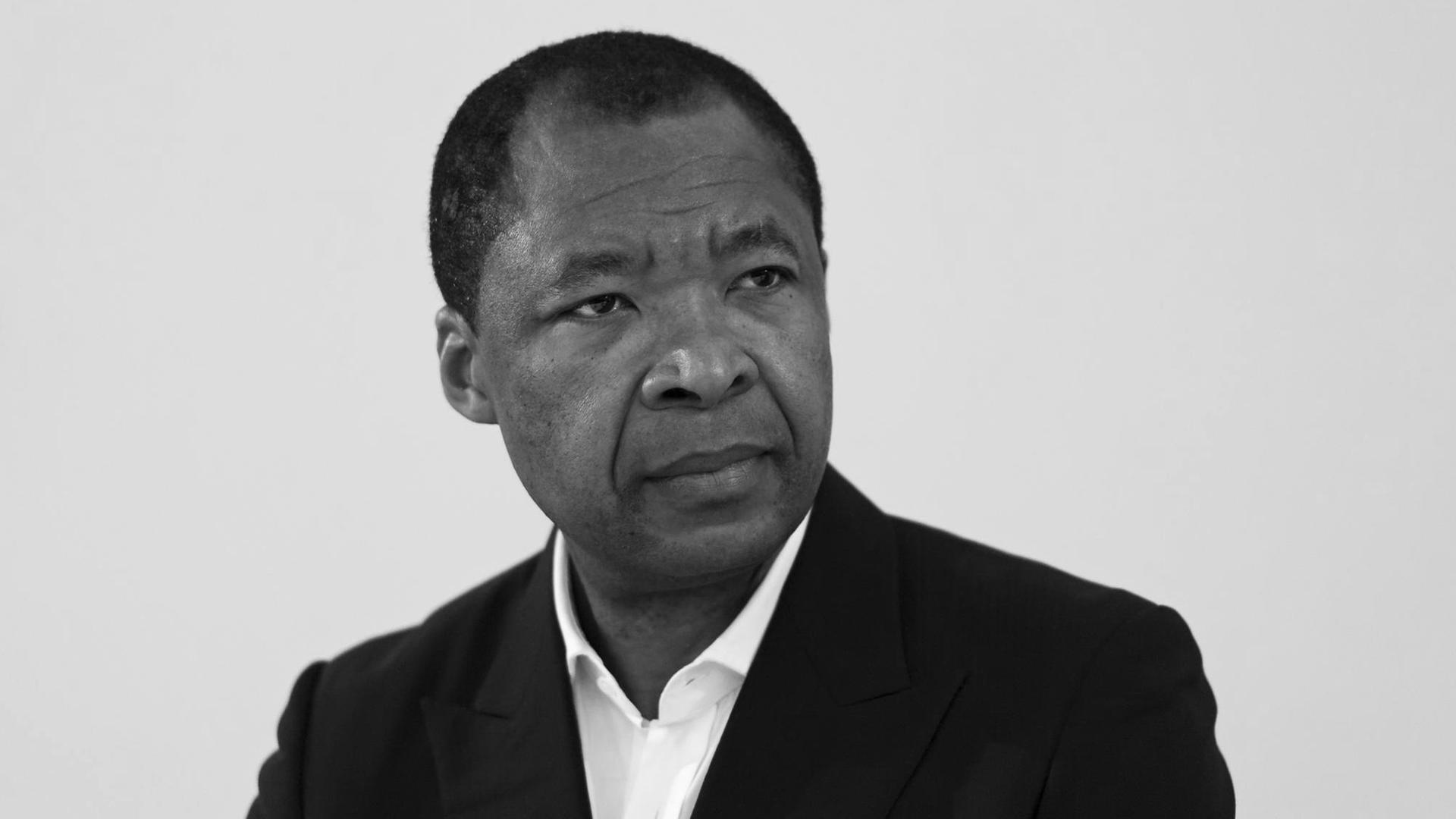 Okwui Enwezor Okwui Enwezor