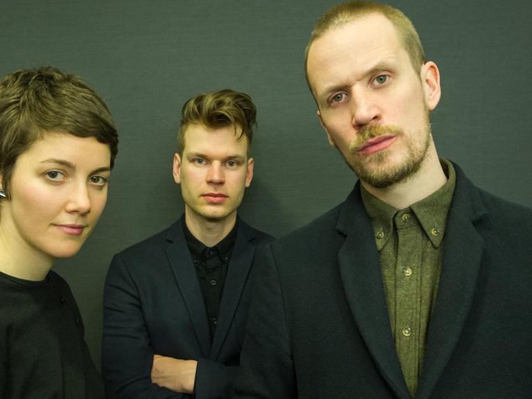 Trio mit Kaja Draksler (Piano), Petter Eldh (Kontrabass) und Christian Lillinger (Schlagzeug)