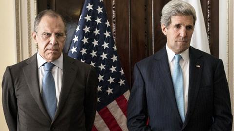 Russlands Außenminister Sergej Lawrow und sein amerikanischer Amtskollege John Kerry haben in London über die Krim-Krise beraten.