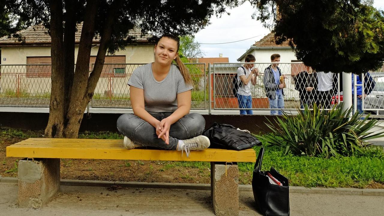 Die kroatische Schülerin Željka (19) Die kroatische Schülerin Željka (19)