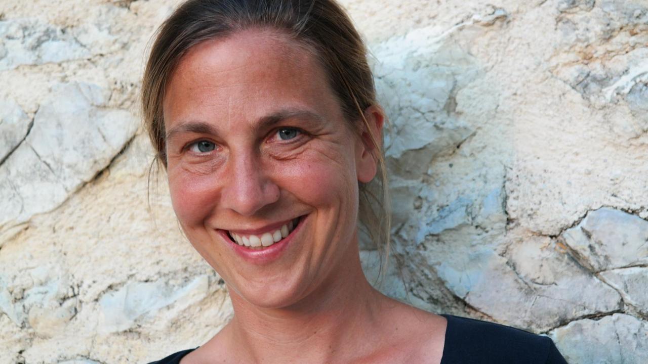Ein Porträt der Berliner Philosophie-Professorin Frau Dr. Kirsten Meyer Ein Porträt der Berliner Philosophie-Professorin Frau Dr. Kirsten Meyer