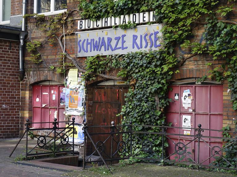 Der Buchladen "Schwarze Risse" in Berlin Kreuzberg (Mai 2016).