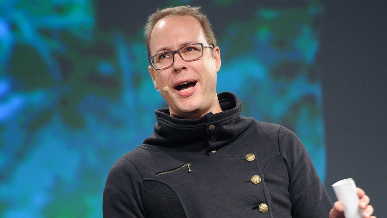 Der netzpolitische Aktivist und Journalist Markus Beckedahl bei der Internetkonferenz Republica in Berlin. Der netzpolitische Aktivist und Journalist Markus Beckedahl bei der Internetkonferenz Republica in Berlin.